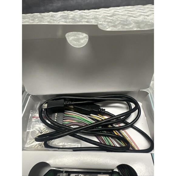 Digilent Analog Discovery 2 USB Oscilloscope & Logic Analyzer - Picture 3 of 5